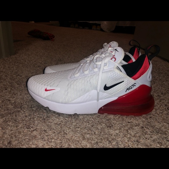 Nike 270s - Picture 3 of 4